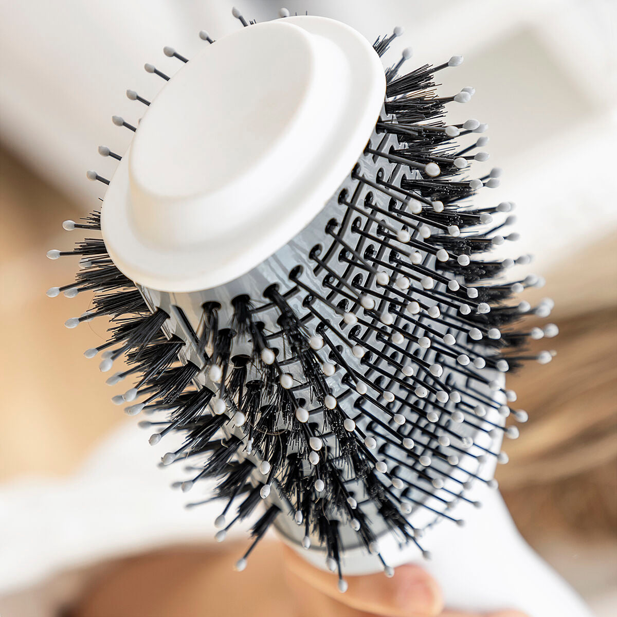 Brosse soufflante ionique InnovaGoods - détail des poils